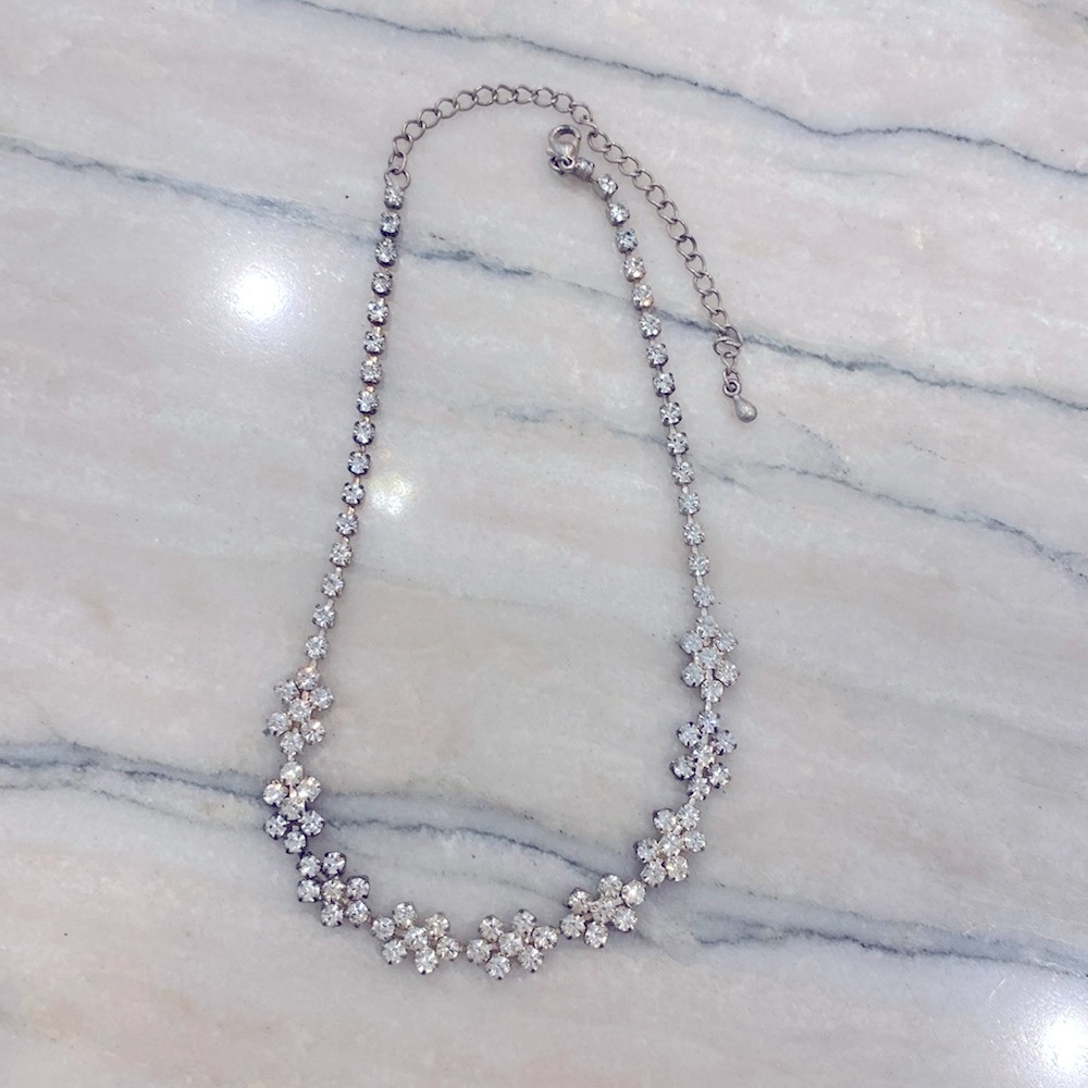 Beautiful rhinestone necklace 15 inches long adjustable chain